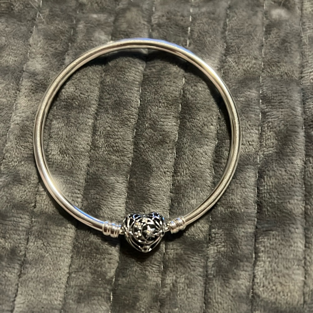 Pandora - Celestial Heart Silver Clasp Bracelet NWT Bangle 6.7